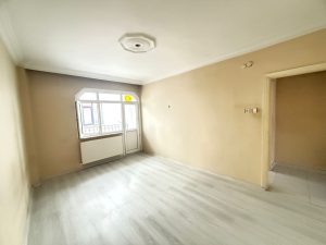 SOĞANLI MEYDAN'DA KİRALIK 2+1 DAİRE 90 M2 BALKONLU
